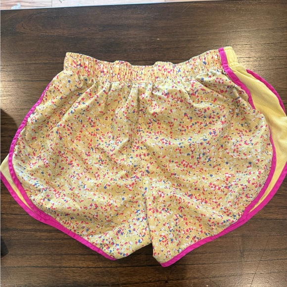 Nike Dri-FIT Running Shorts Bundle Women’s Athletic Activewear Size Medium EUC - Picture 15 of 16